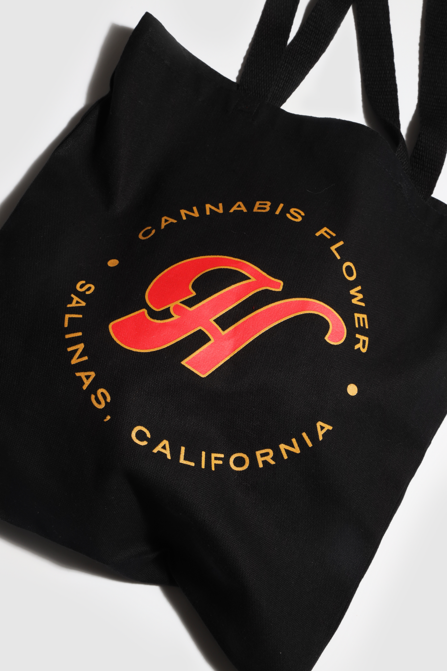 Humo black tote bag close up